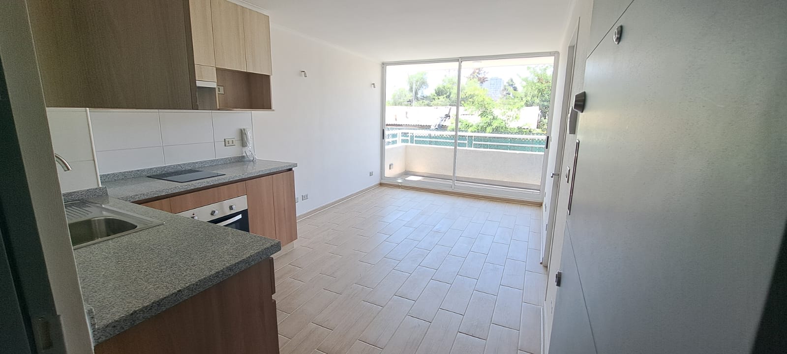 Departamento bien distribuido en Av. Goycolea, La Cisterna